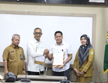 Ridwan Afandi Resmi Memulai Tugas Sekretaris DPRD Kota Batam, Gantikan Aspawi Nangali
