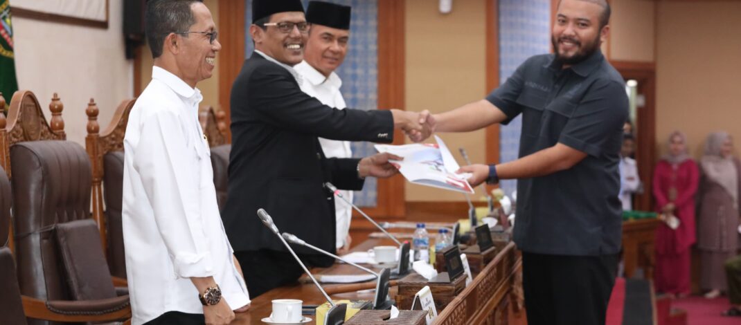 Paripurna DPRD Kota Batam Setujui Rekomendasi Pansus LKPj Wali Kota Tahun 2024