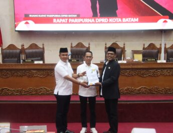 Walikota Amsakar Sampaikan RPPAPBD, DPRD Kota Batam Apresiasi Raihan Opini WTP ke-13 Berturut-turut