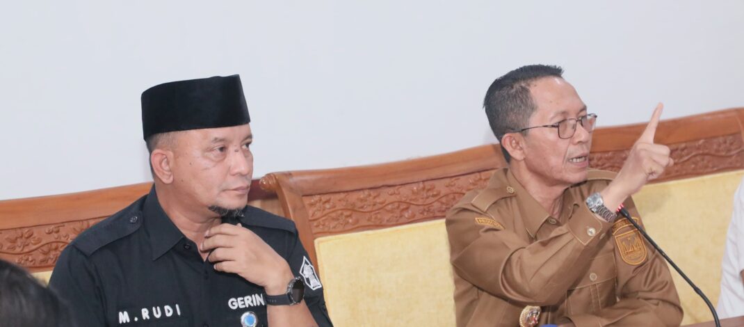 Komisi III DPRD Batam Gelar RDPU Bahas Krisis Air Bersih di Batu Merah dan Tanjungsengkuang, Wali Kota/Kepala BP Batam Amsakar Achmad Tawarkan Solusi