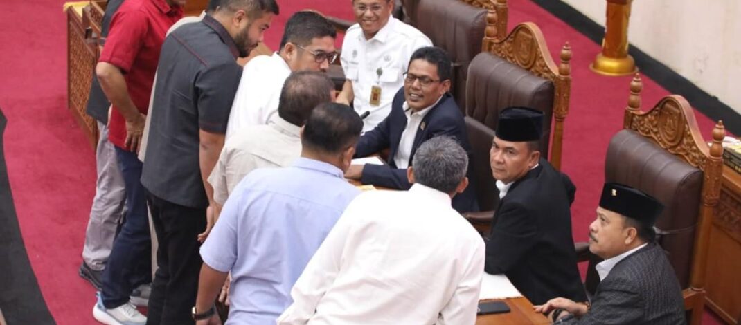 Paripurna DPRD Batam Bentuk Pansus Ranperda PSU, Djoko Mulyono Jabat Ketua dan Suryanto Jadi Wakil Ketua