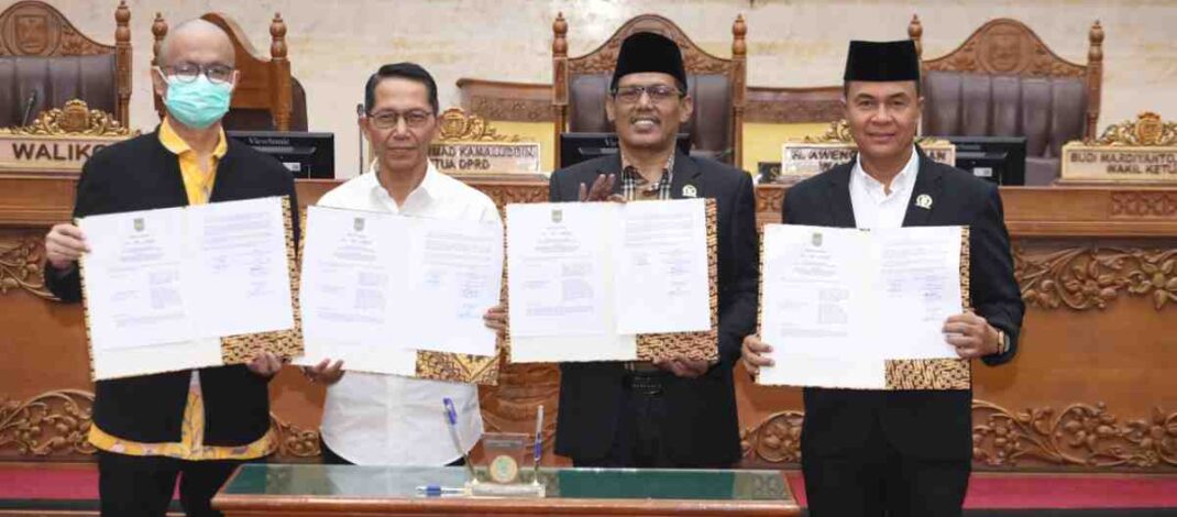 Gelar Rapat Paripurna, DPRD Kota Batam Sahkan Perda APBD 2026 Senilai Rp 4,2 Triliun Lebih
