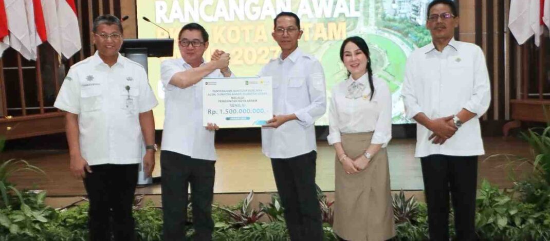 Hadiri Forum Konsultasi Publik, Ketua DPRD Tandatangani Ranwal RKPD Batam Tahun 2027