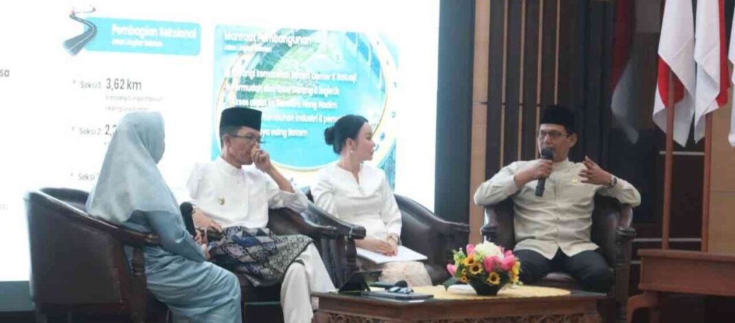 Jadi Narasumber Dialog Interaktif Halo Batam Setahun Wali Kota – Wakil Wali Kota, Ketua DPRD Tegaskan Sinergi Membangun Batam